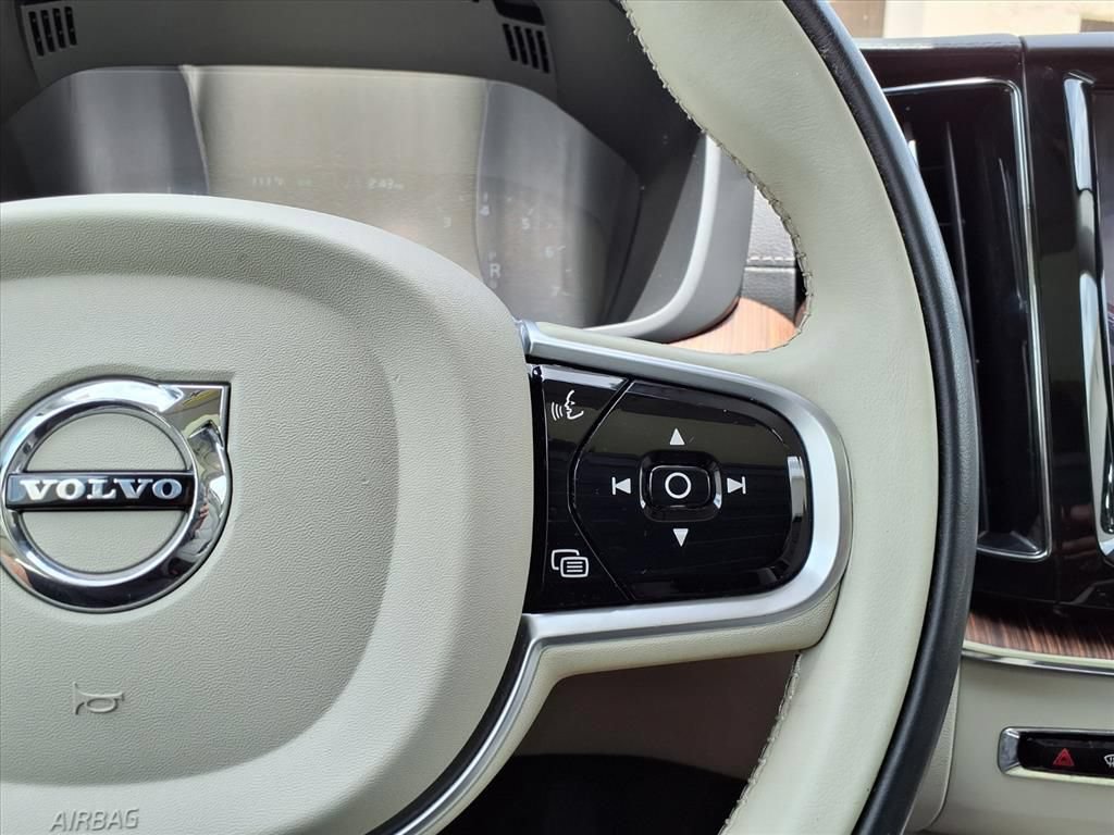 Used 2020 Volvo XC60 T5 Inscription w/ Protection Package Premier FWD image 26