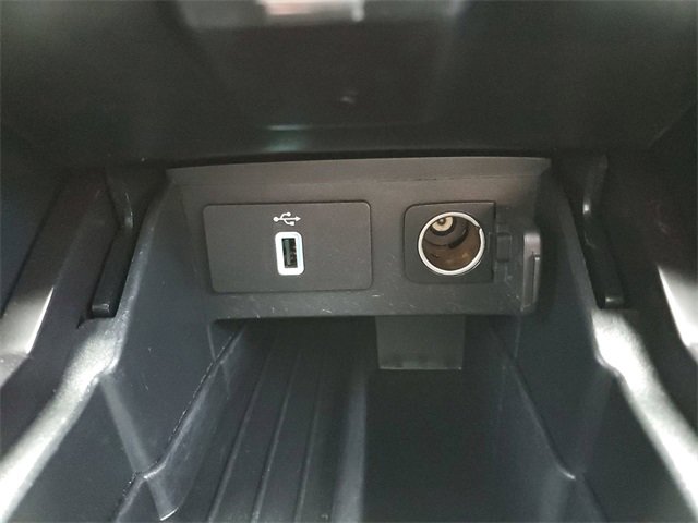 Used 2017 Ford Explorer XLT w/ Equipment Group 202A image 34