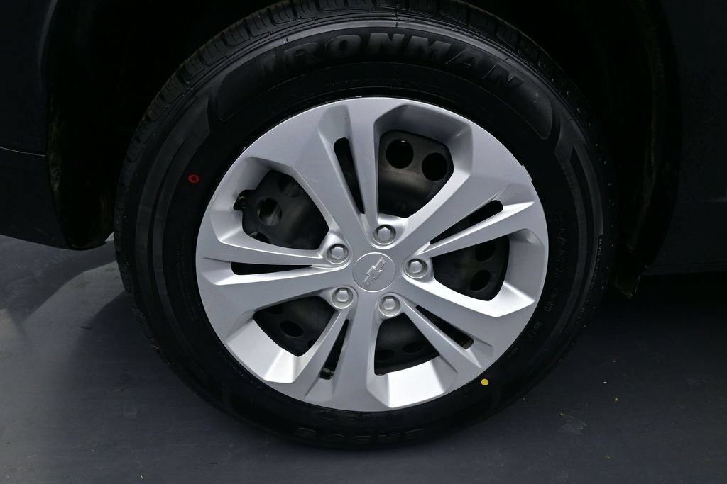Used 2024 Chevrolet Trax LS FWD image 28