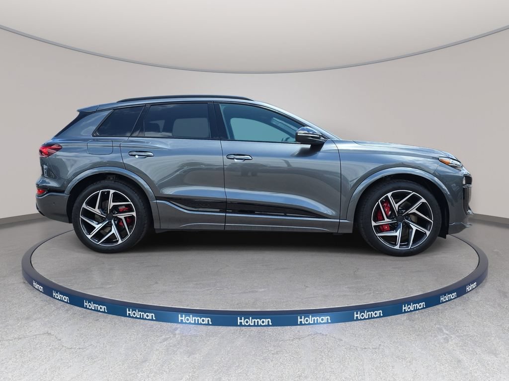 New 2027 Audi SQ6 e-tron Premium Plus AWD/4WD image 4