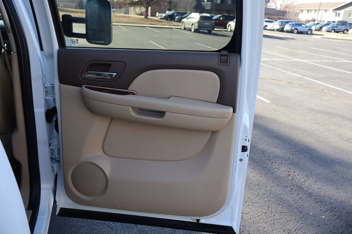 Used 2010 Chevrolet Silverado 2500 LTZ w/ Suspension Package, Off-Road image 25