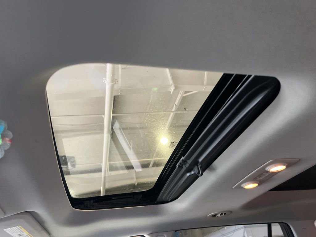 Used 2016 Buick Enclave Premium w/ Experience Buick Package image 9