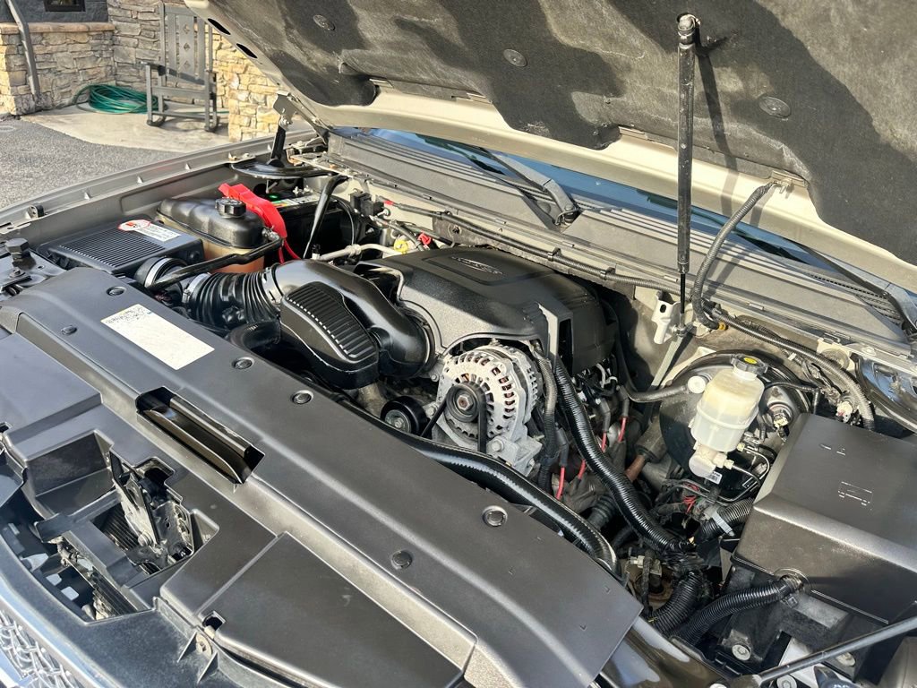 Used 2008 Chevrolet Avalanche LTZ w/ LTZ Preferred Equipment Group AWD/4WD image 39