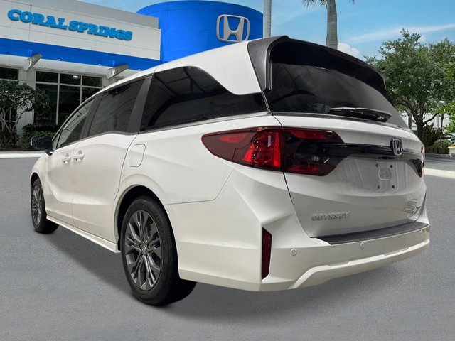 New 2026 Honda Odyssey Touring image 3