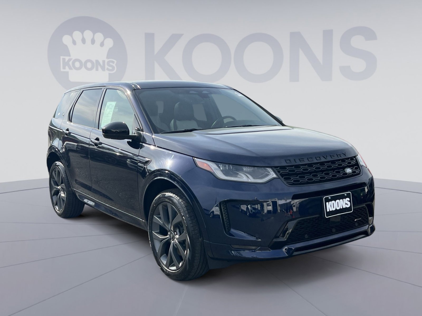 Used 2023 Land Rover Discovery Sport SE R-Dynamic image 18