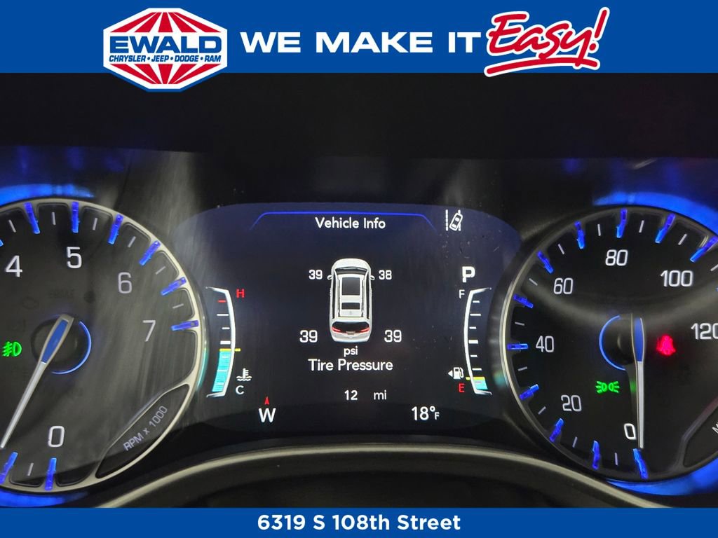 New 2026 Chrysler Pacifica Select FWD image 23