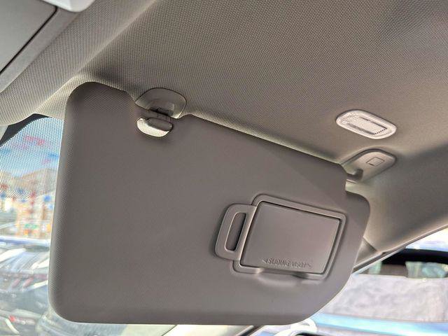 Used 2024 Nissan Rogue SV AWD/4WD image 25