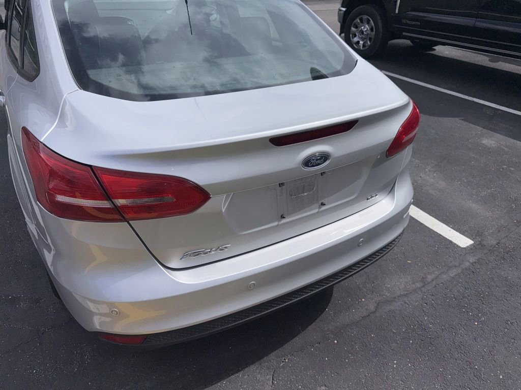 Used 2018 Ford Focus SEL w/ Cold Weather Package image 4