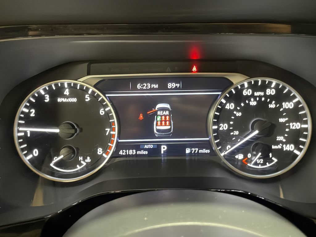 Used 2025 Nissan Pathfinder SV AWD/4WD image 21