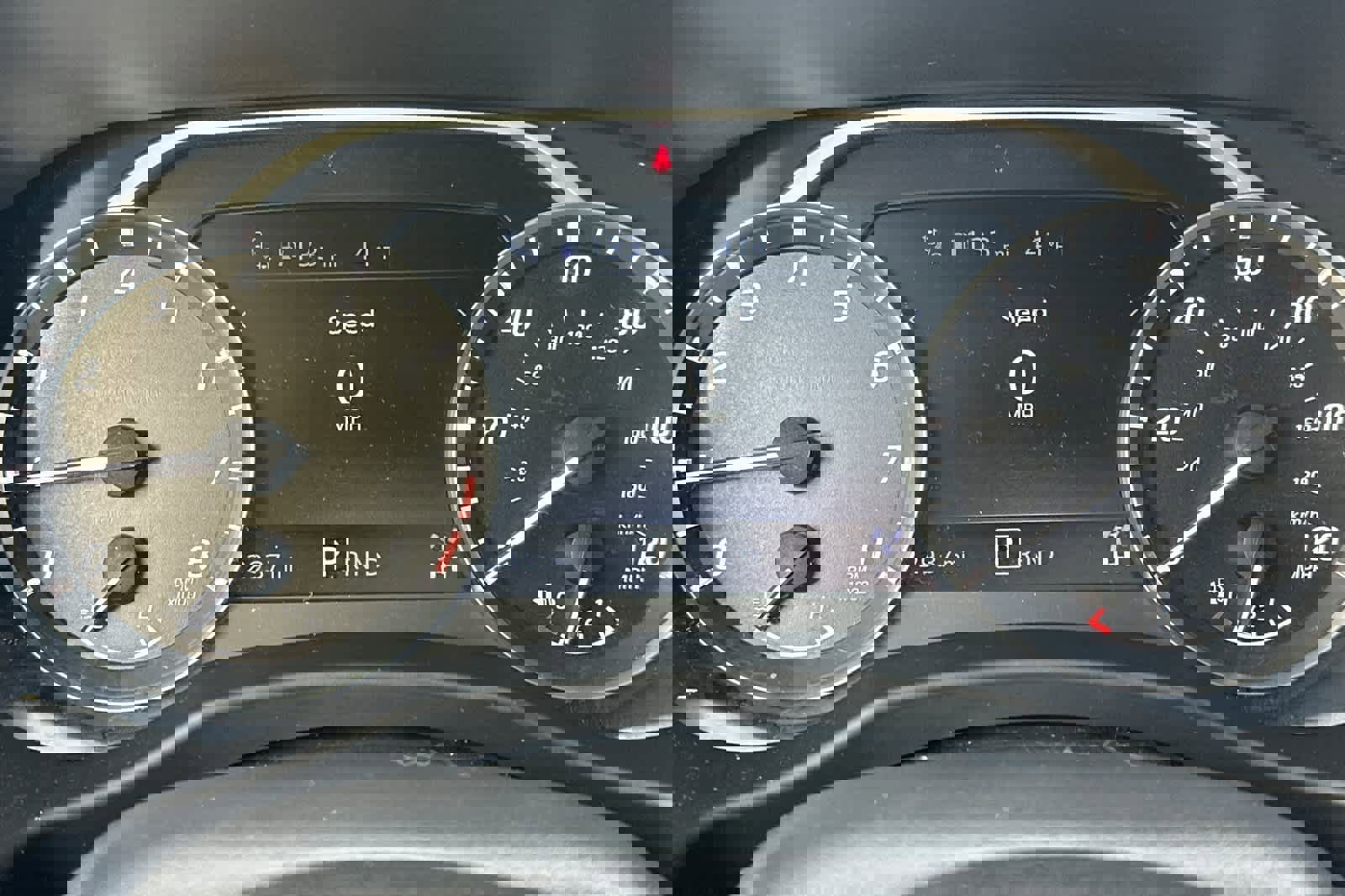 Used 2025 Nissan Frontier SV w/ SV Convenience Package image 23