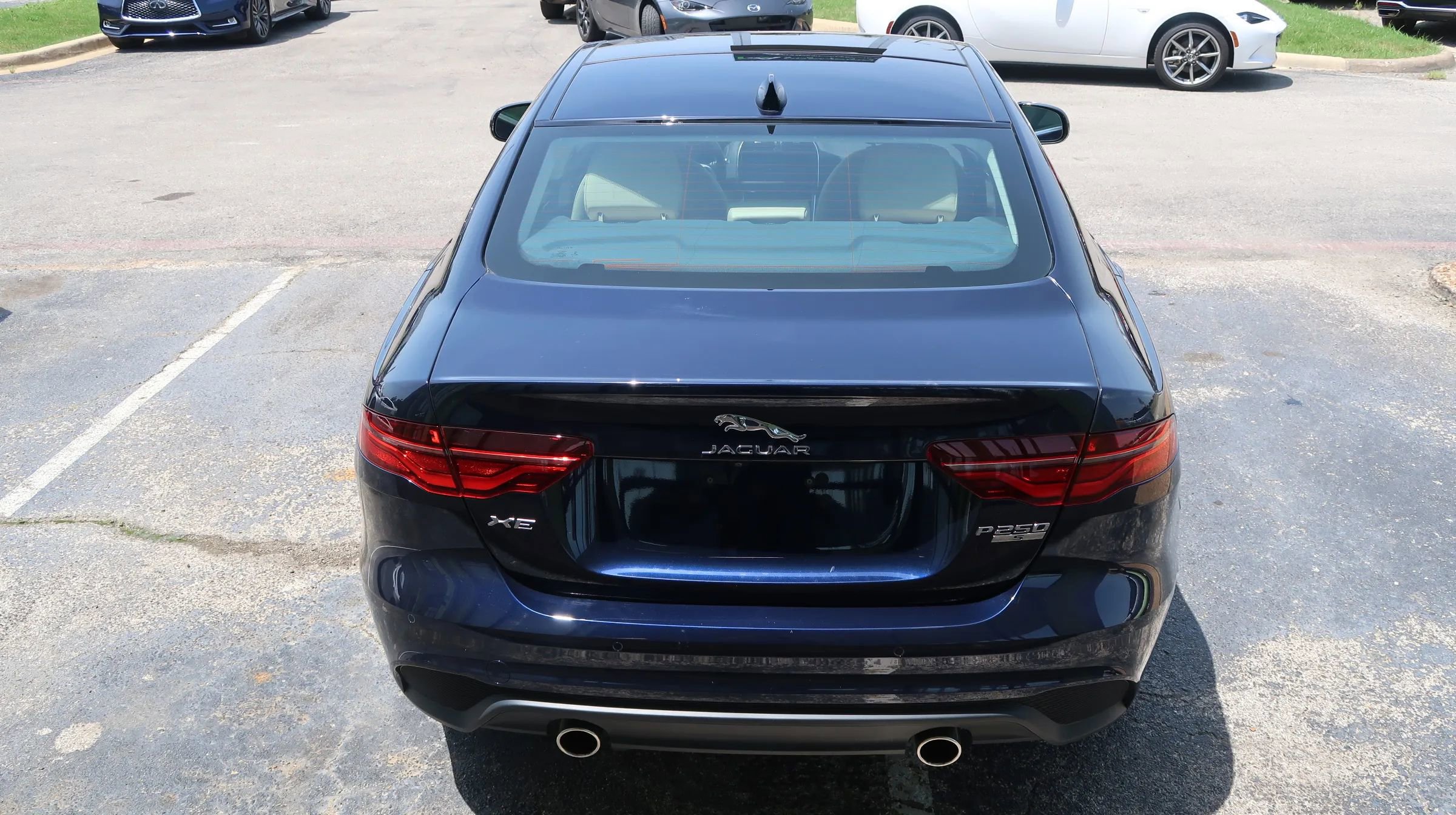 Used 2020 Jaguar XE S image 11