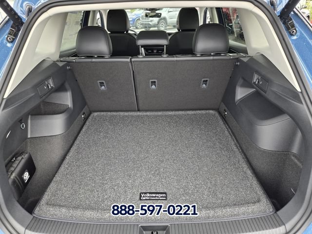 New 2026 Volkswagen Tiguan SE FWD image 12