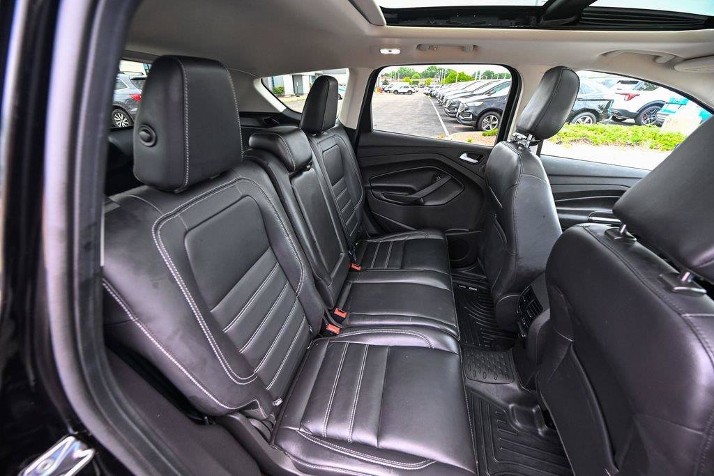 Used 2019 Ford Escape Titanium AWD/4WD image 28
