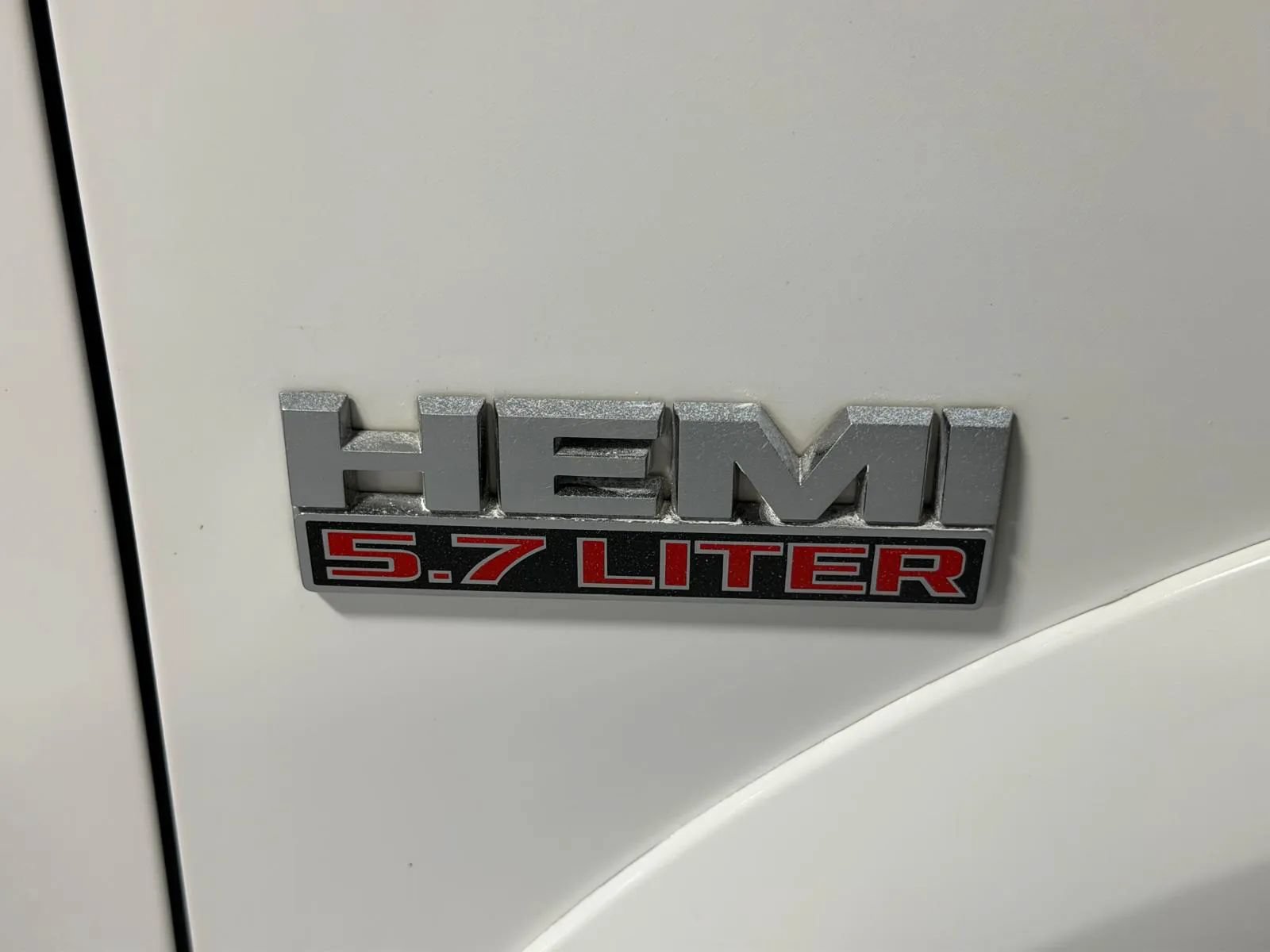 Used 2014 RAM 1500 Laramie w/ Convenience Group AWD/4WD image 11