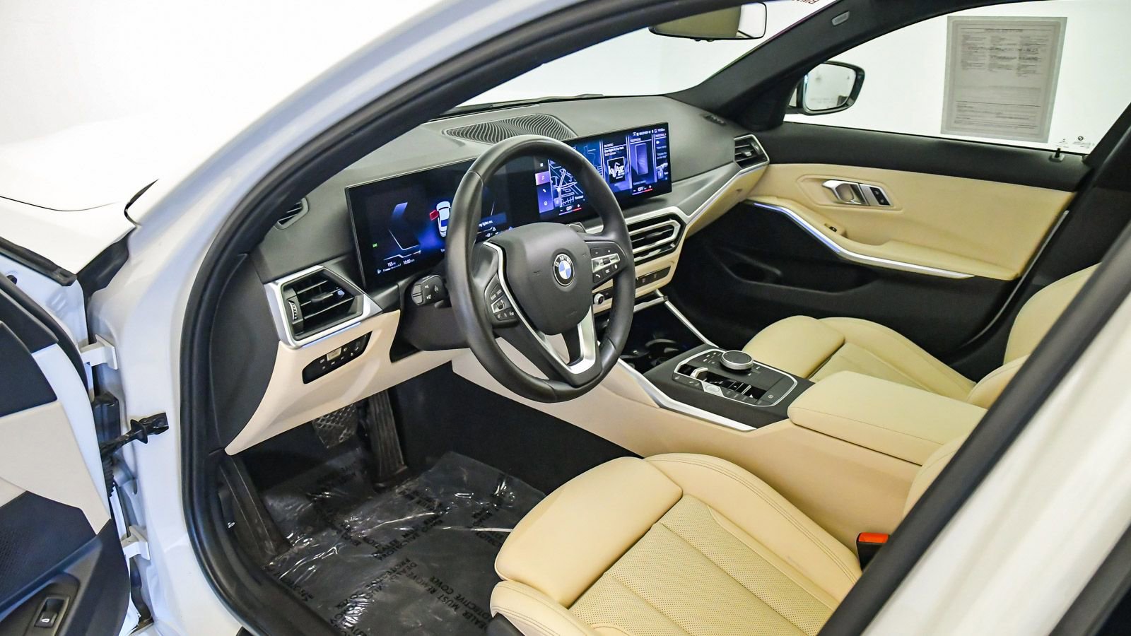 Used 2023 BMW 330i Sedan w/ Driving Assistance Package image 17