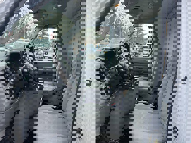 Used 2015 Ford E-350 and Econoline 350 Super Duty image 12