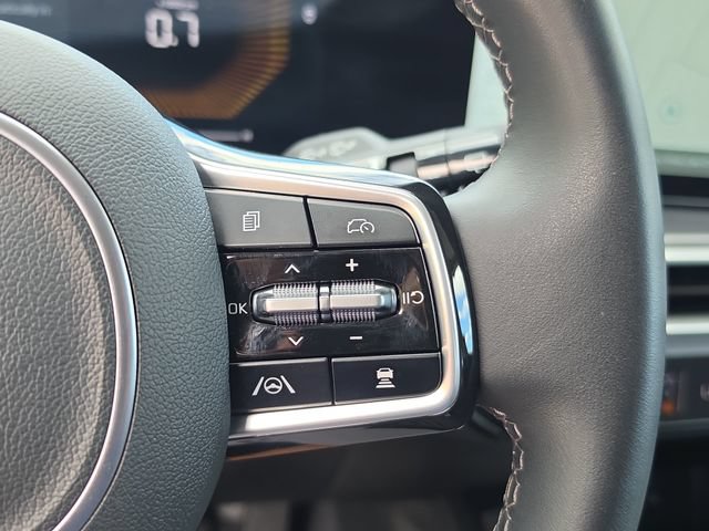 Certified 2025 Kia Sorento S w/ Panoramic Sunroof Package FWD image 21