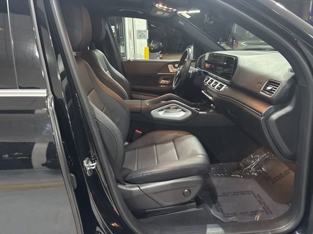 Used 2025 Mercedes-Benz GLS 450 4MATIC image 36