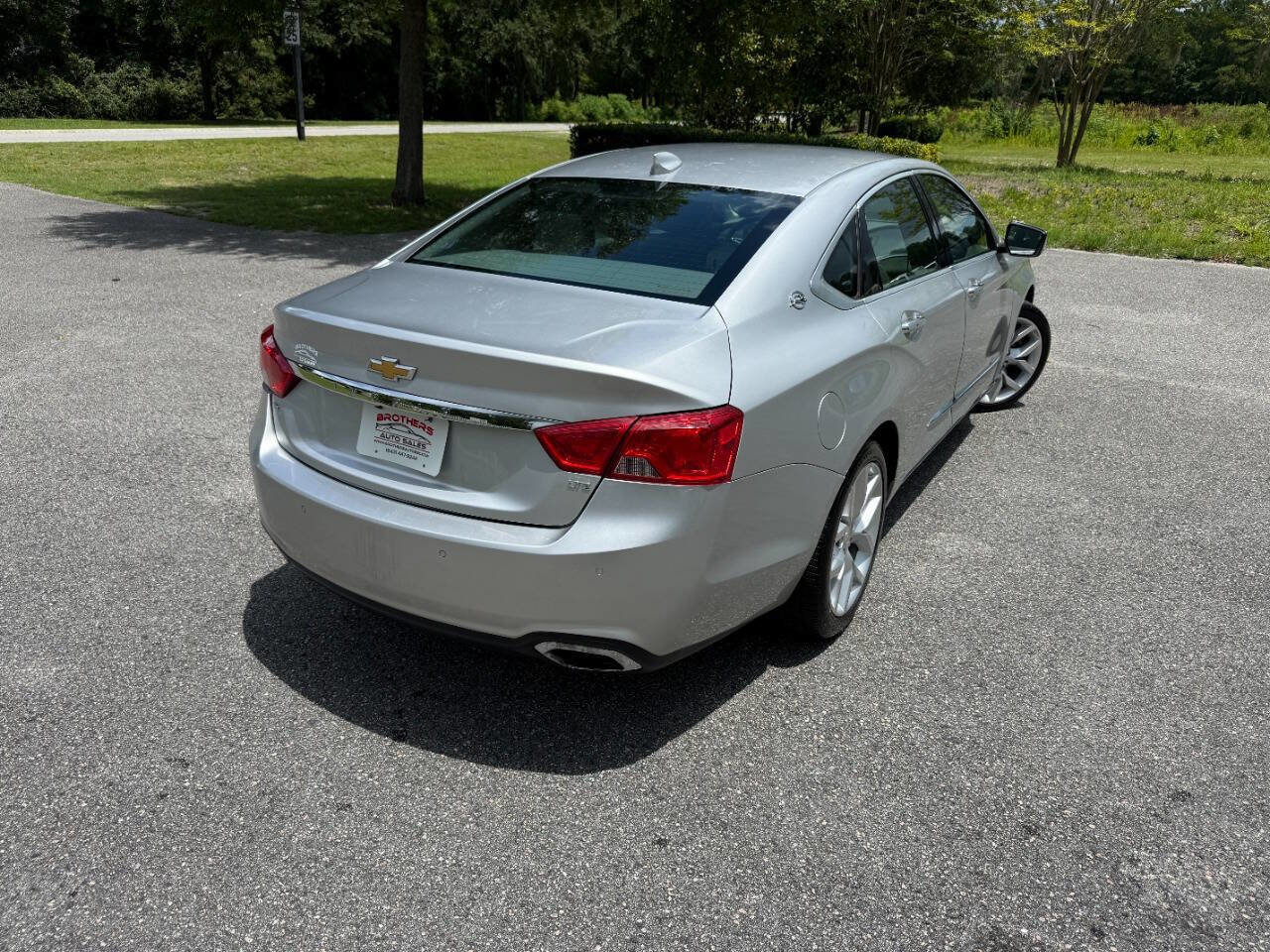 Used 2015 Chevrolet Impala LTZ FWD image 6