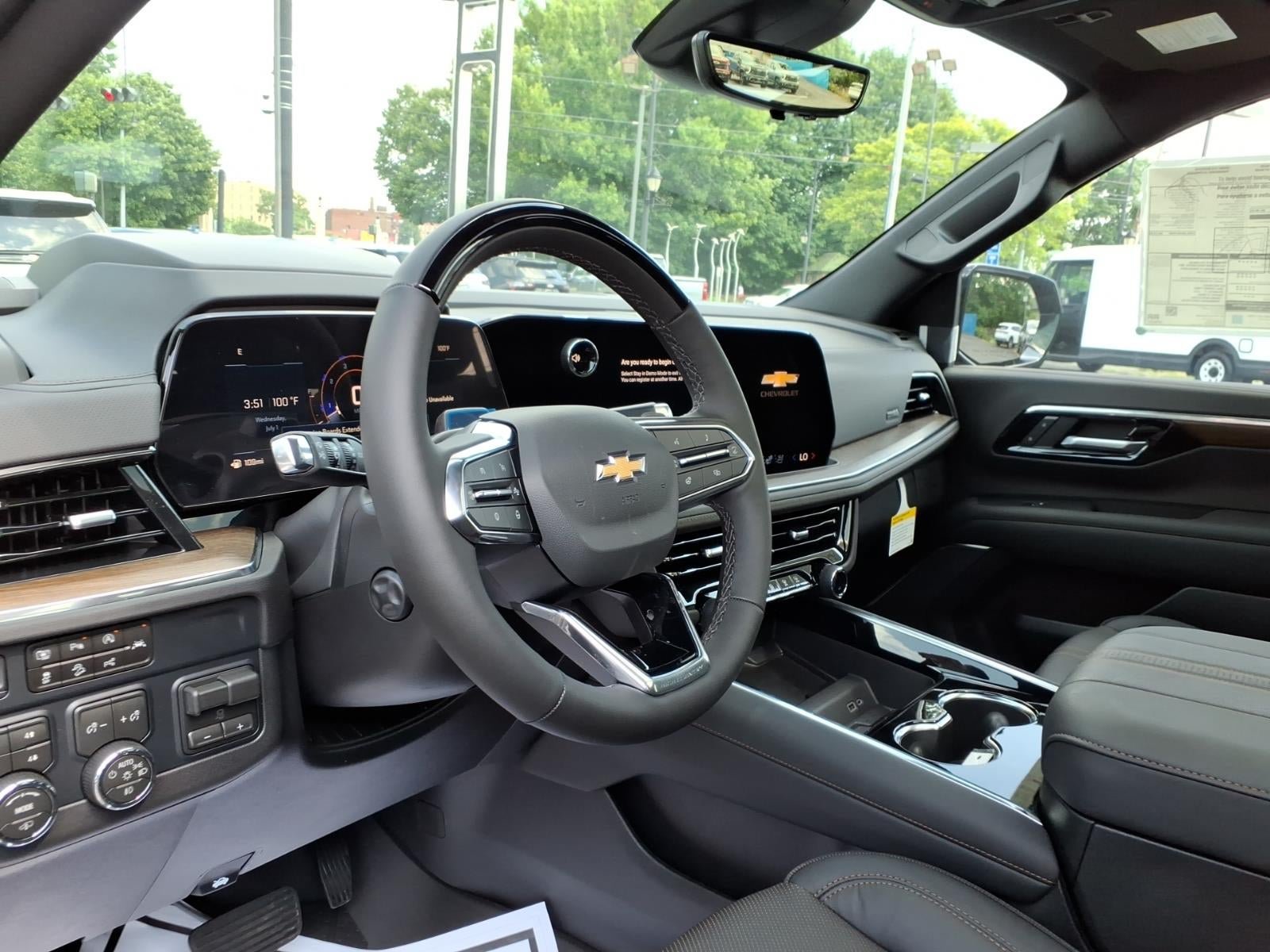 New 2026 Chevrolet Tahoe High Country AWD/4WD image 9