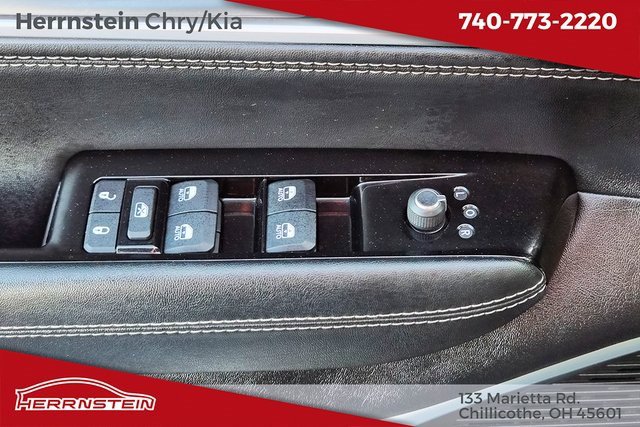 Used 2024 Jeep Wagoneer L Series II w/ Flexible Seating Group image 17