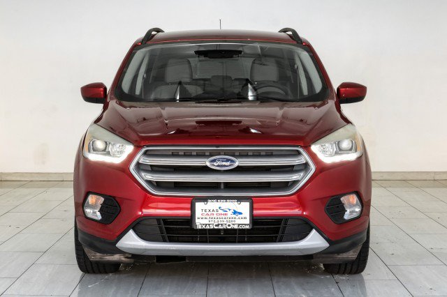Used 2017 Ford Escape SE w/ Equipment Group 201A AWD/4WD image 3