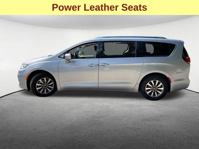 Used 2021 Chrysler Pacifica Touring-L FWD image 6