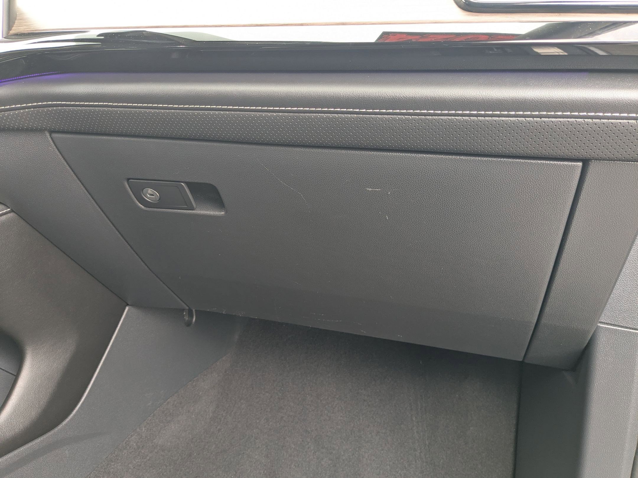 Used 2024 Volkswagen Atlas SEL Premium R-Line AWD/4WD image 33