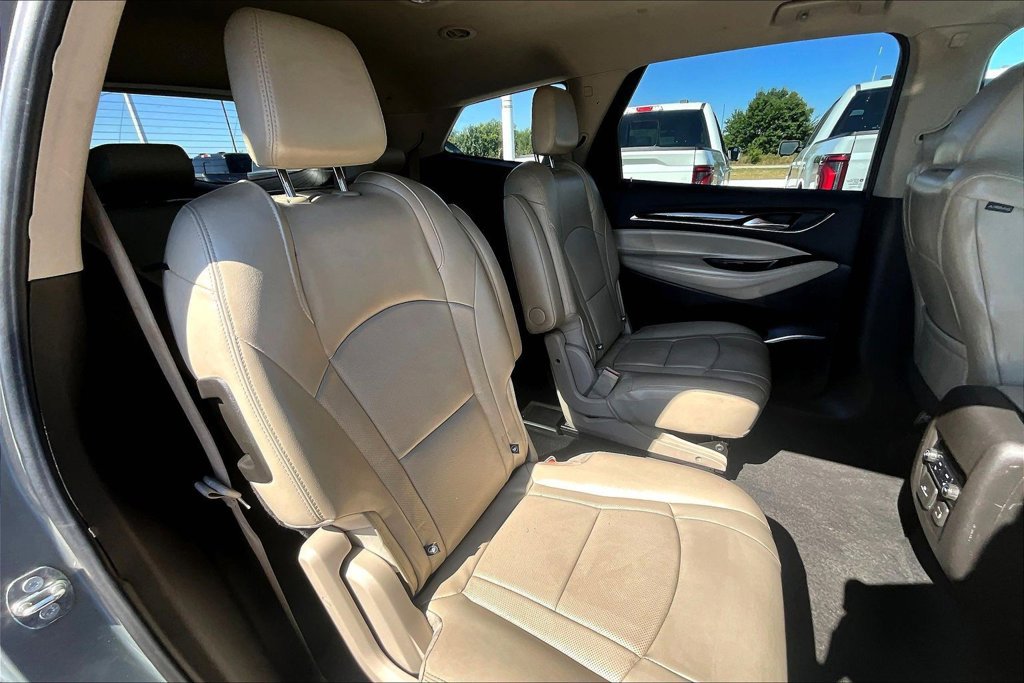 Used 2018 Buick Enclave Premium FWD image 29