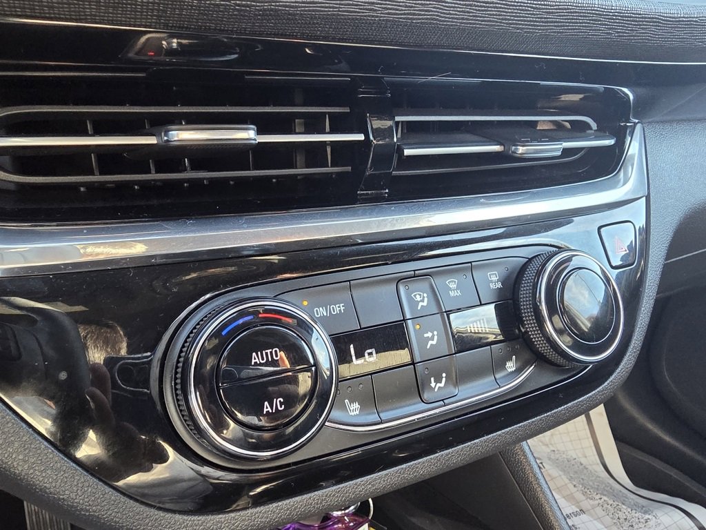 Used 2024 Buick Envista Sport Touring w/ Convenience I Package image 18