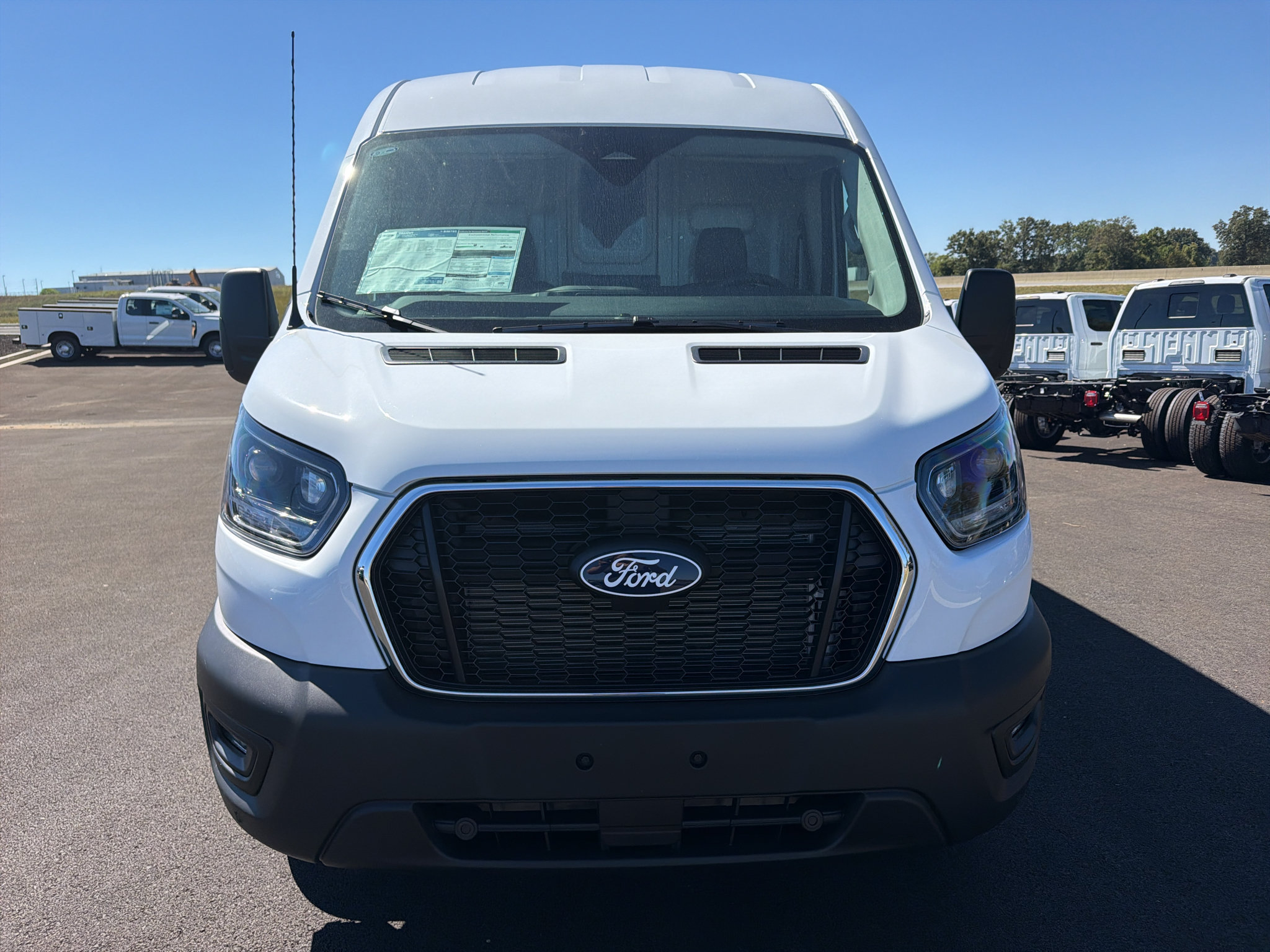 New 2026 Ford Transit 250 148 Medium Roof RWD image 2