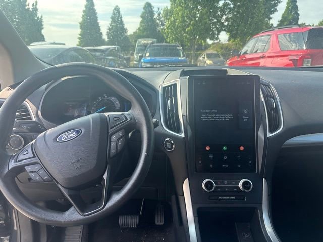 Used 2024 Ford Edge SE w/ Black Appearance Package AWD/4WD image 11