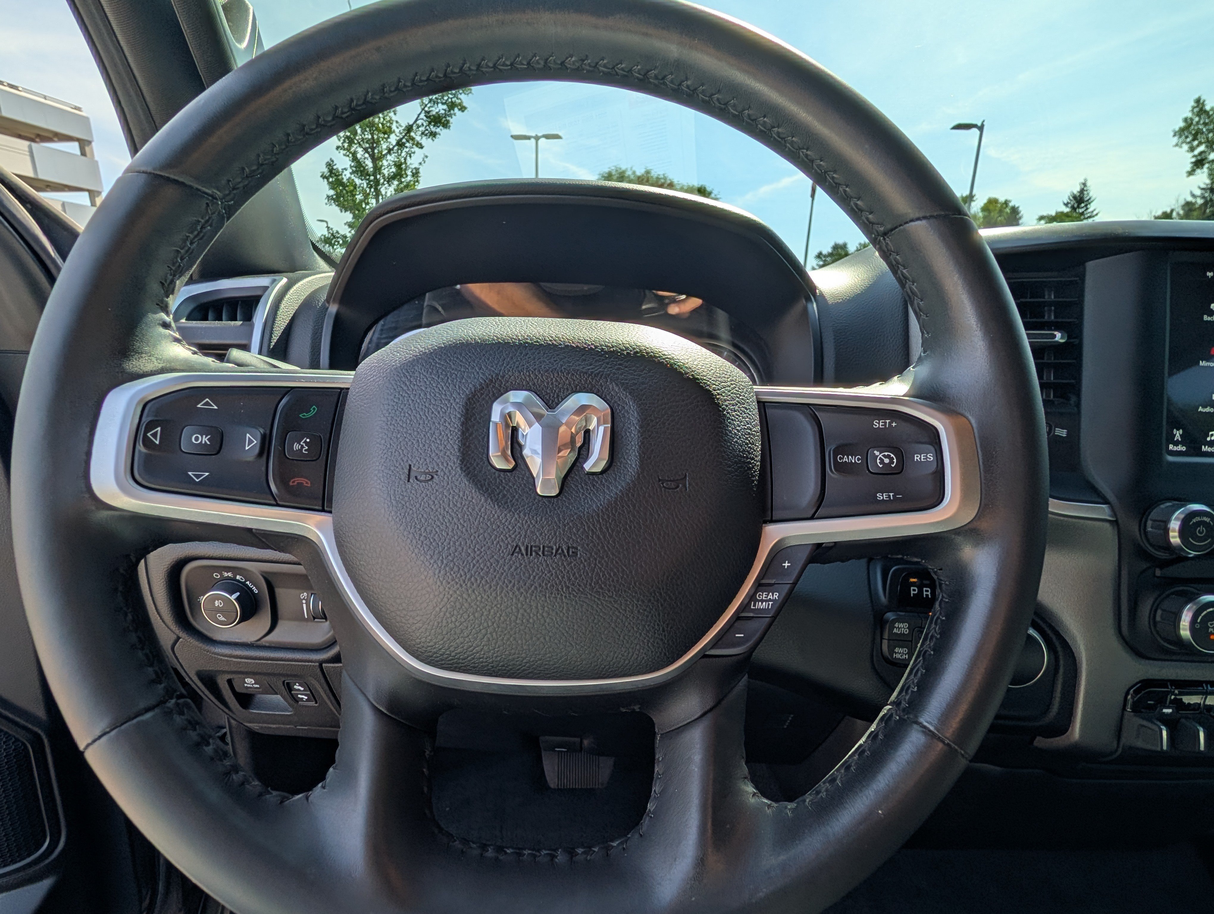 Used 2021 RAM 1500 Big Horn AWD/4WD image 25
