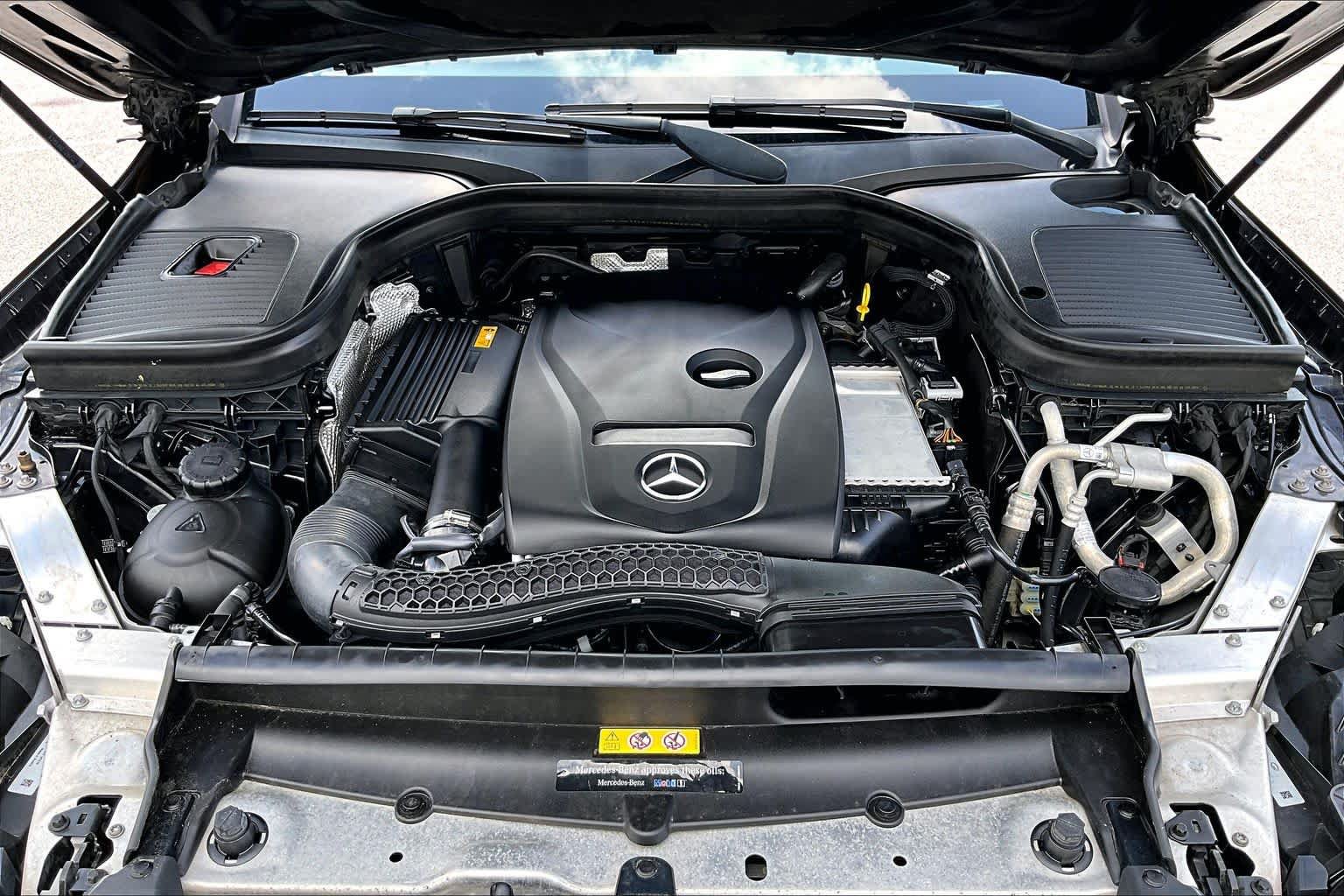 Used 2019 Mercedes-Benz GLC 300 image 32