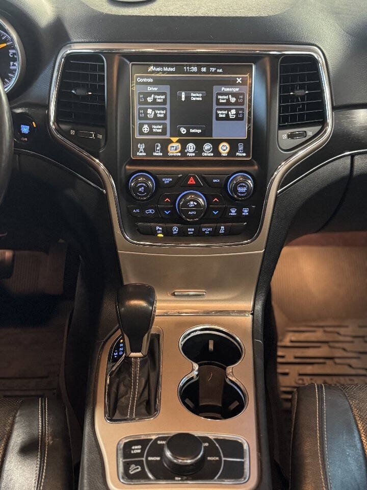 Used 2017 Jeep Grand Cherokee Limited w/ Luxury Group II AWD/4WD image 11