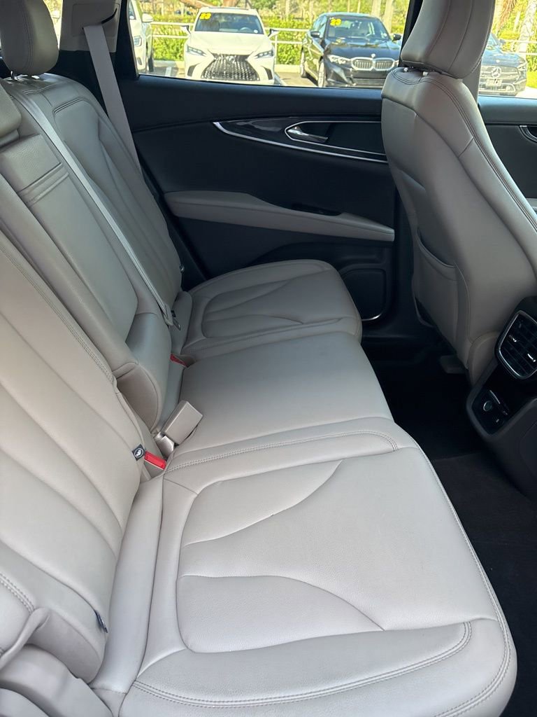 Used 2023 Lincoln Nautilus Standard w/ Premium Package image 20