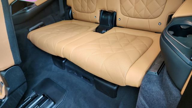 Used 2026 BMW X7 xDrive40i image 32