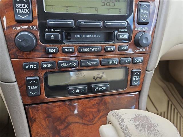 Used 2001 Toyota Avalon XLS FWD image 14