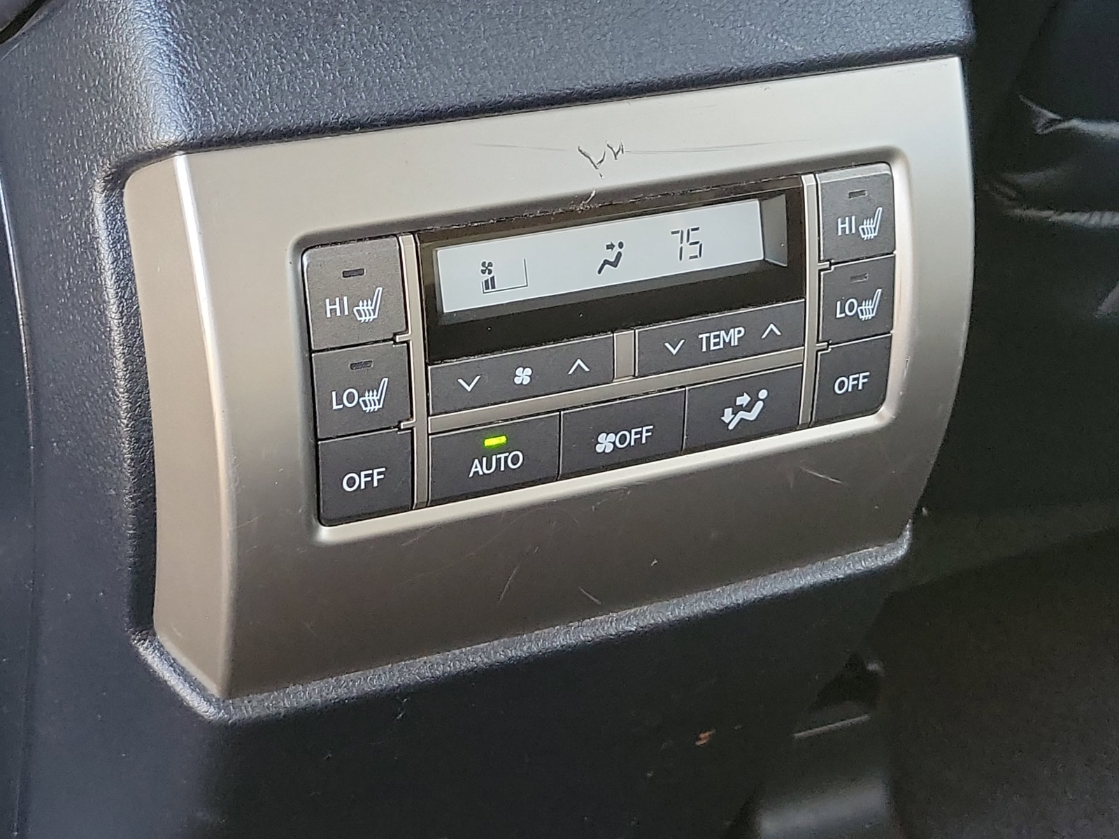 Used 2012 Lexus GX 460 image 11