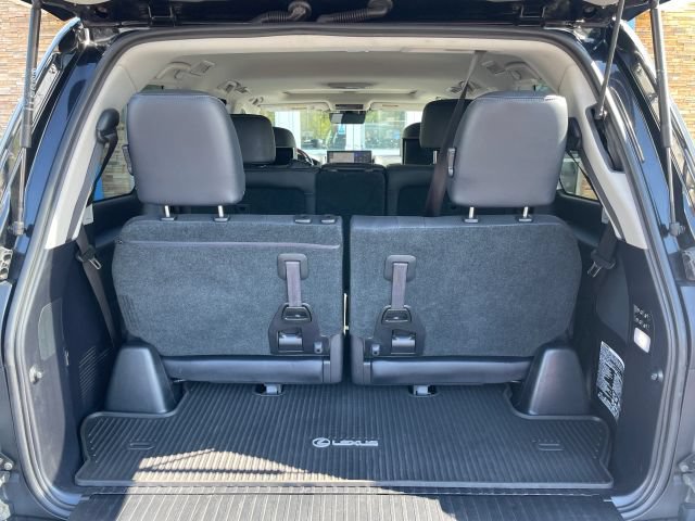 Used 2019 Lexus LX 570 4WD w/ Luxury Package image 52