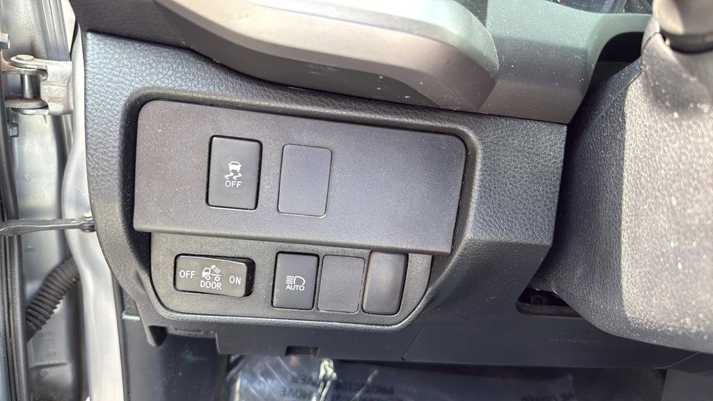 Used 2020 Toyota Tacoma SR5 image 18