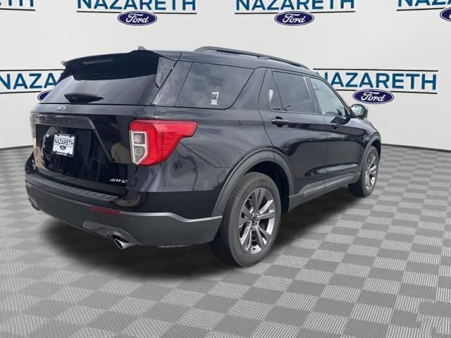 Used 2024 Ford Explorer XLT w/ Equipment Group 202A AWD/4WD image 7