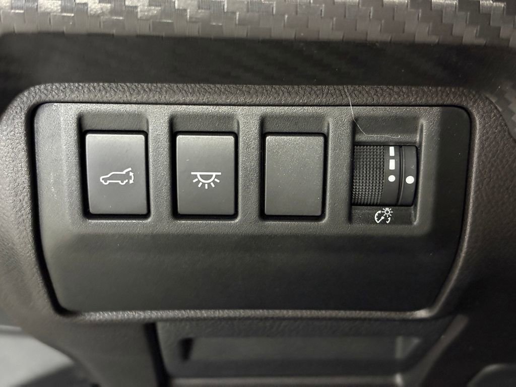 Used 2024 Subaru Ascent Premium w/ Convenience Package image 21