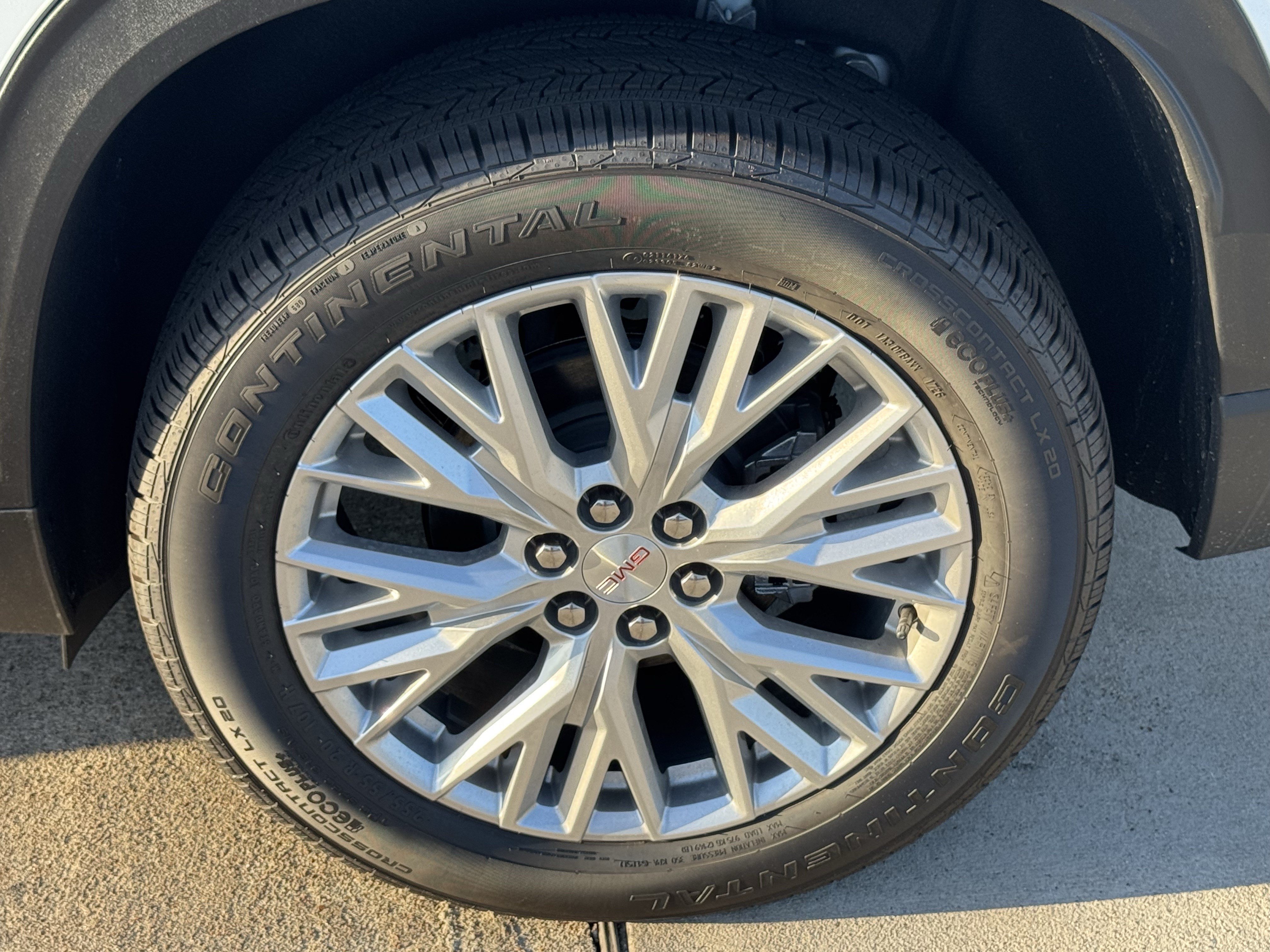 New 2026 GMC Acadia Elevation w/ Elevation Premium Package FWD image 9