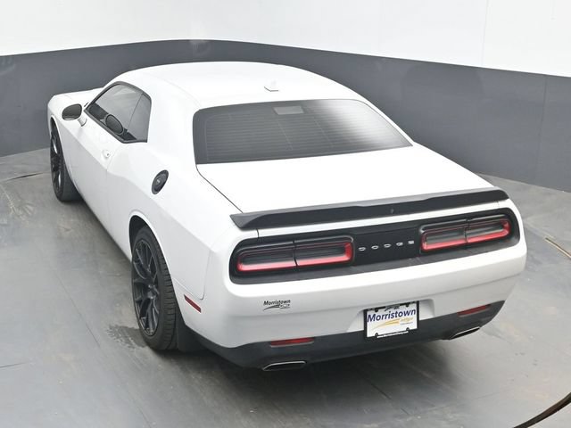 Used 2015 Dodge Challenger SXT Plus RWD image 32