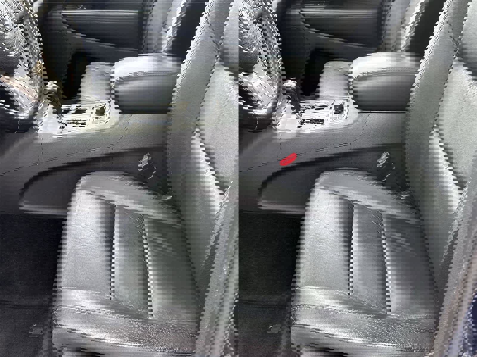 Used 2013 Jeep Grand Cherokee Laredo image 14