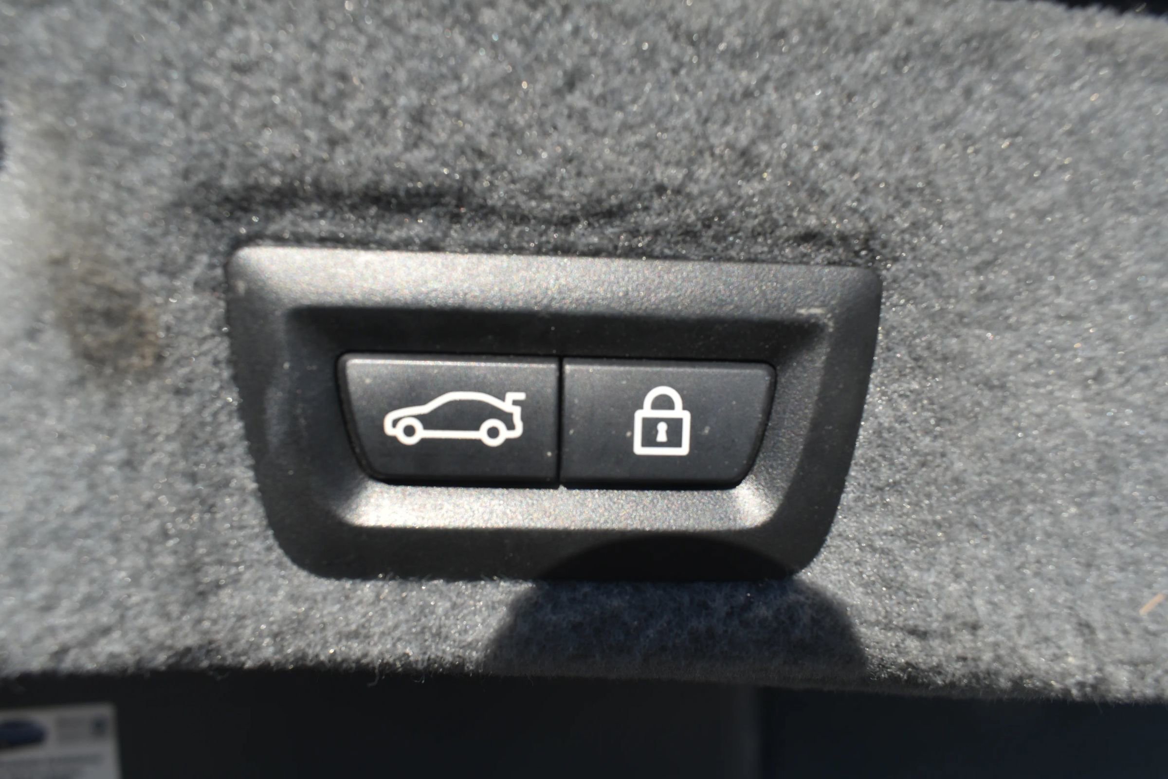 Used 2015 BMW 740i image 13