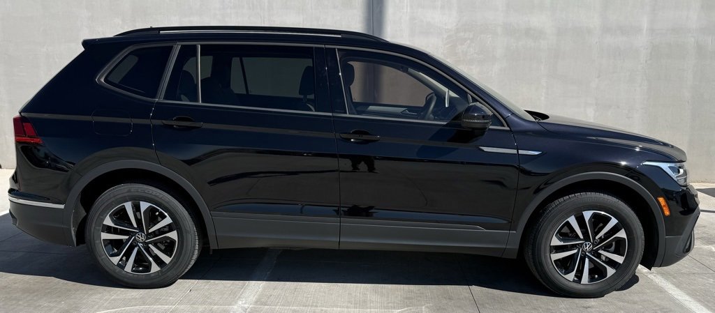 Certified 2022 Volkswagen Tiguan S image 3