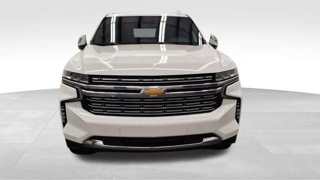 Used 2023 Chevrolet Suburban Premier image 2