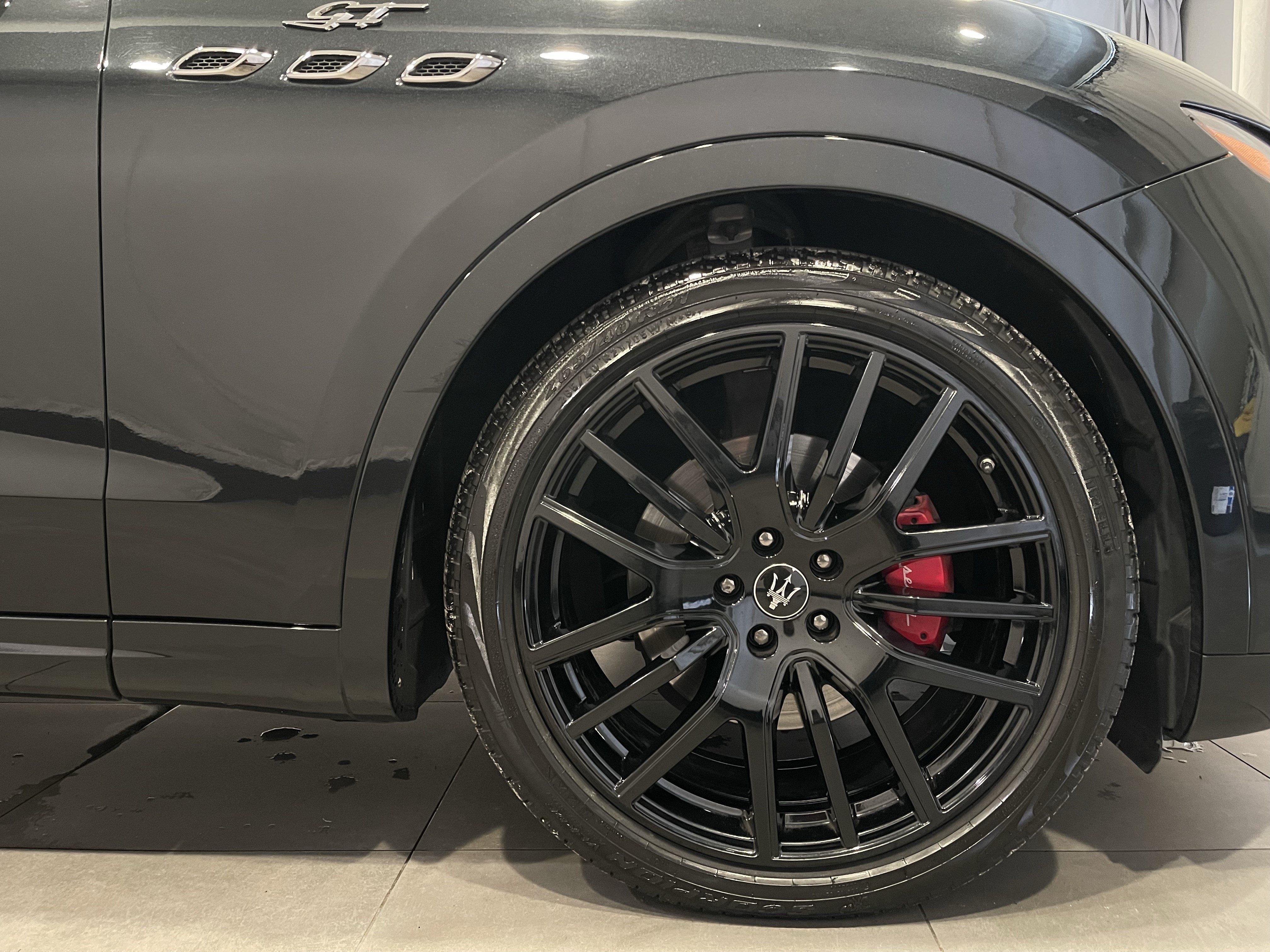Used 2022 Maserati Levante GT AWD/4WD image 10